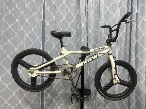 Performer bmx bike - gt,